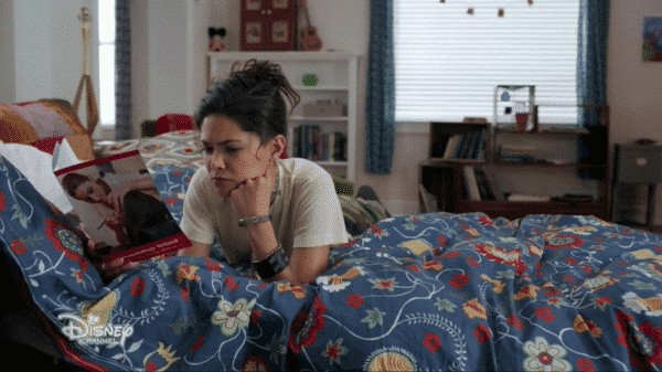 Andi Mack Season 2 Episode 1 Hey, Who Wants Pizza  - Bex (2)