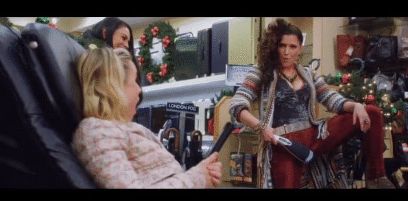 A Bad Moms Christmas - Kristen Bell and Kathryn Hahn