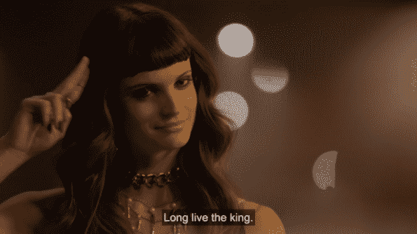 Syonide saying, "Long live the king."