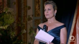 Jacqueline (Melora Hardin) during her speech - The Bold Type