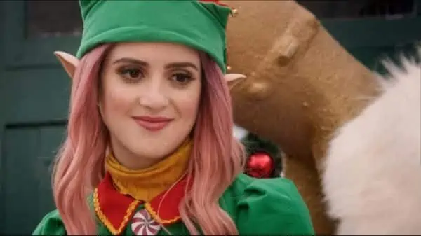 Kat (Laura Marano) dressed as an elf.