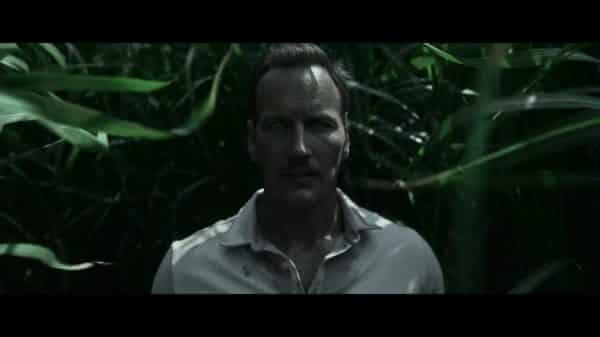 Ross (Patrick Wilson) showing the effect of the rock on a person.