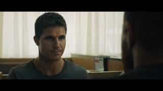 Connor (Robbie Amell) meeting with Garrett
