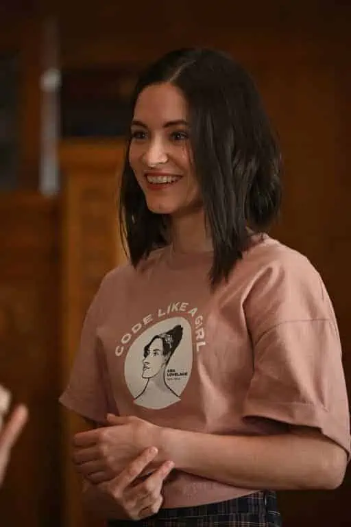 Abigail smiling while talking to Zoey and her dad - Image via NBC.