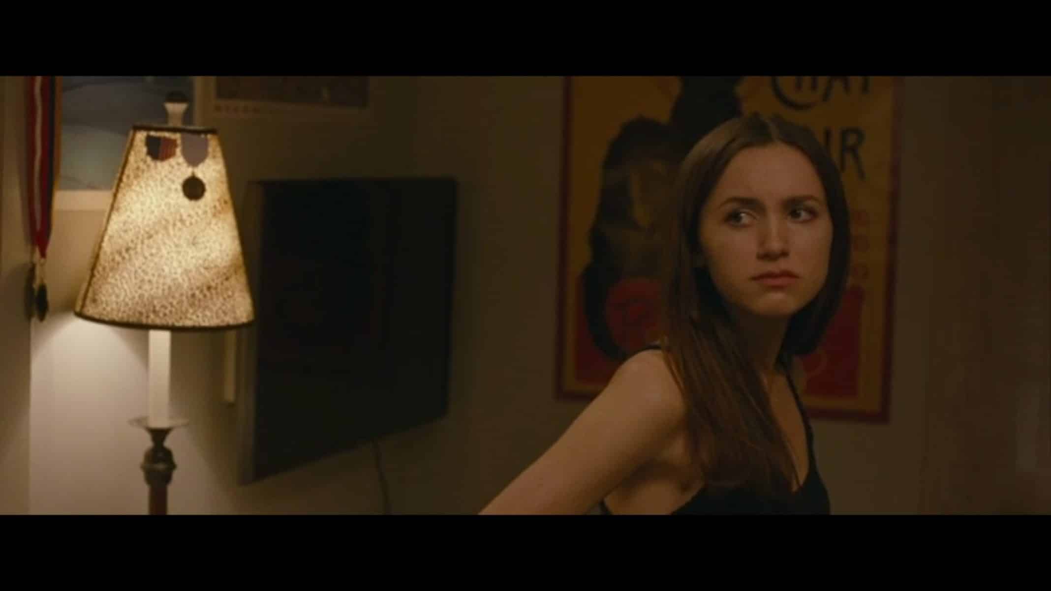 Claire (Maude Apatow) admonishing her brother.