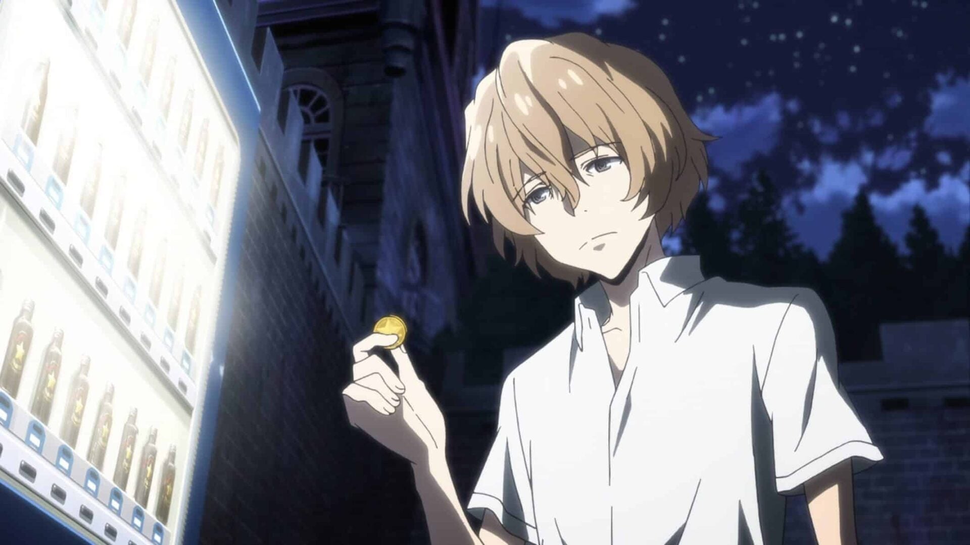 Uchuujin holding a coin.