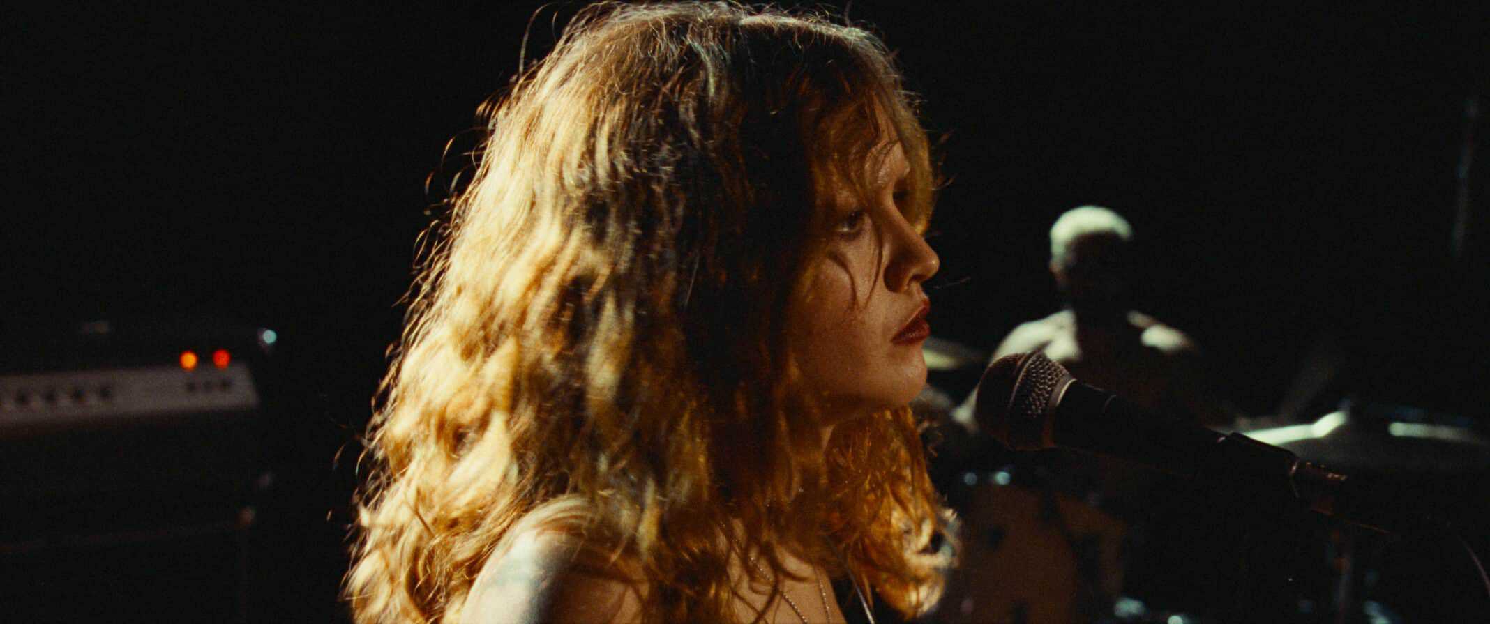 Olivia Cooke as Lou in Sound of Metal