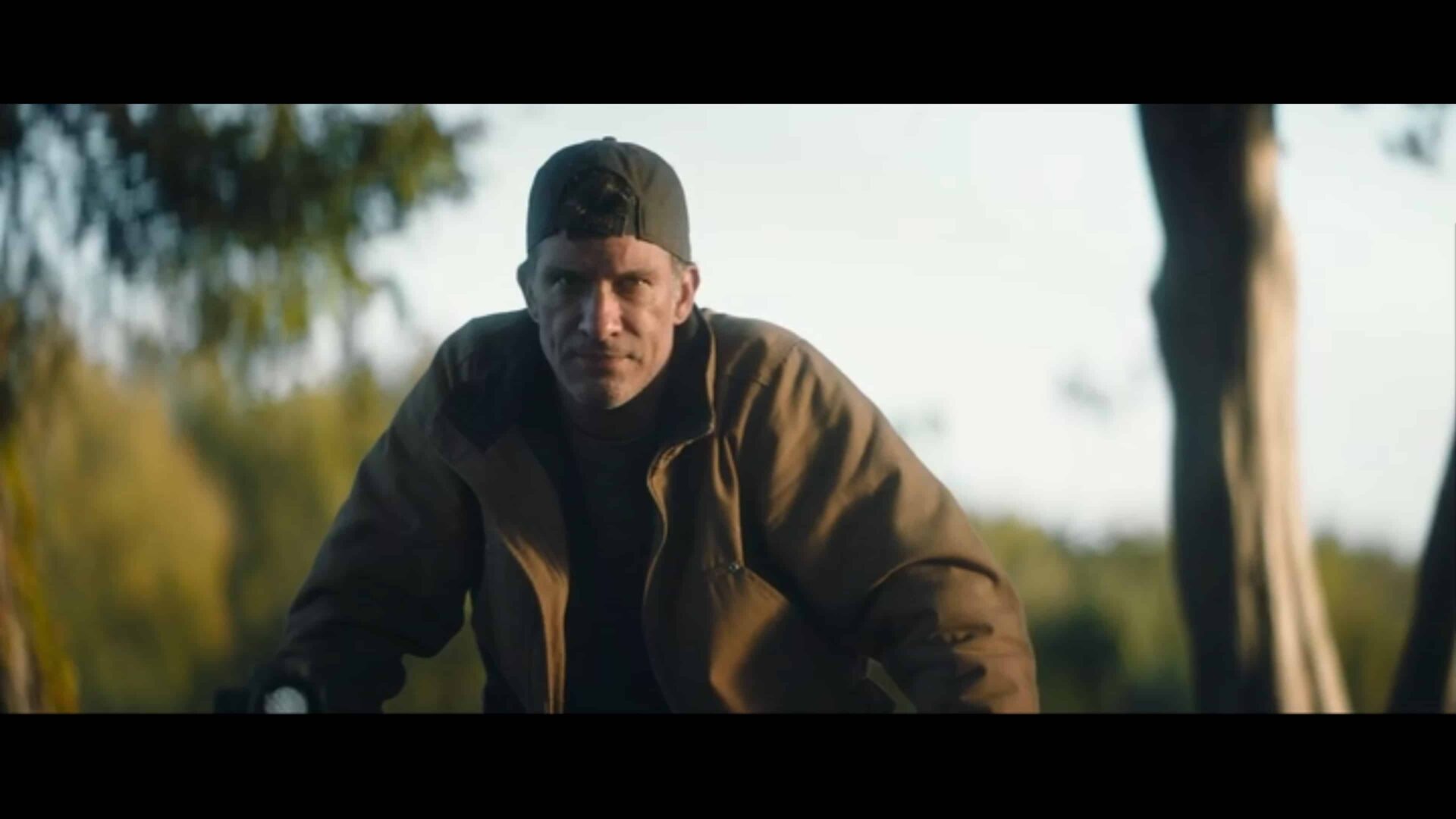 Todd (Thomas Jane) after saving his daughter