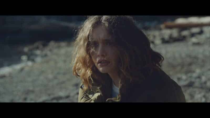 Emma (Olivia Cooke) on the beach