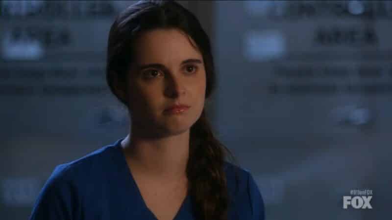 Sydney (Vanessa Marano) talking to Hen about her life