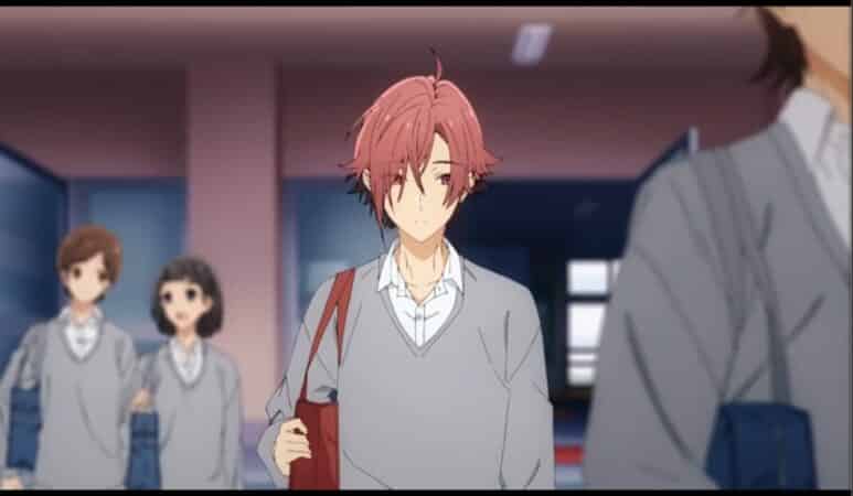 Yanagi (Fukuyama Jun) walking with his head down