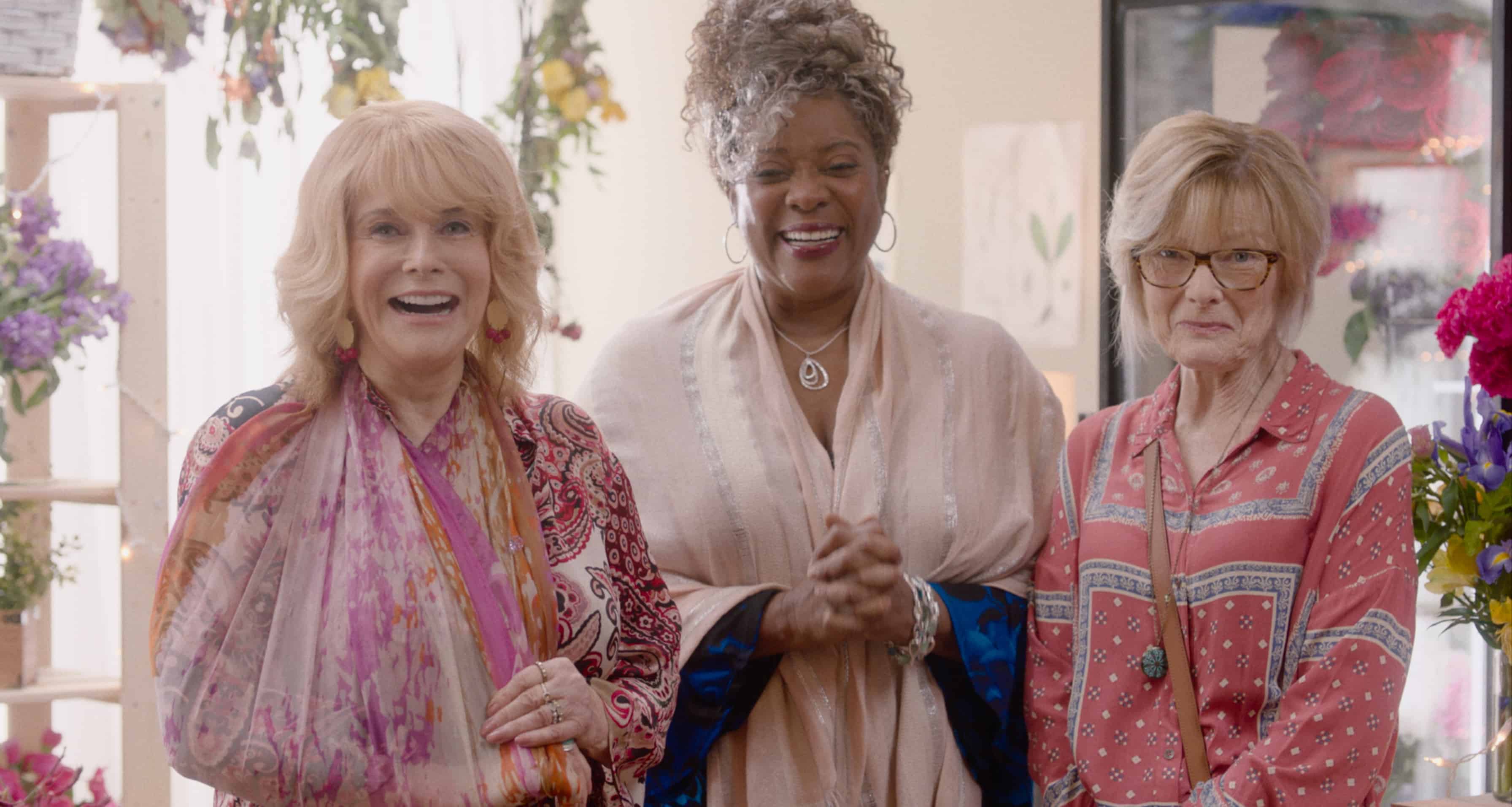 Margot (Ann-Margret), Sally (Loretta Devine), and Janet (Jane Curtin) smiling