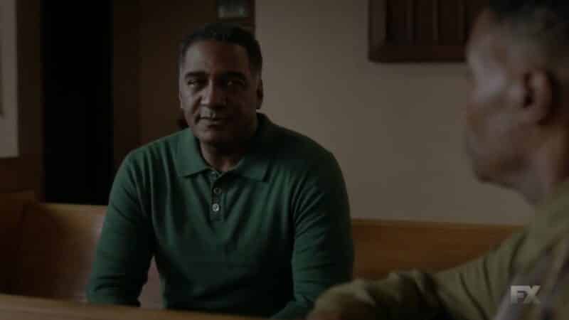 Vernon (Norm Lewis) lusting over Pray Tell