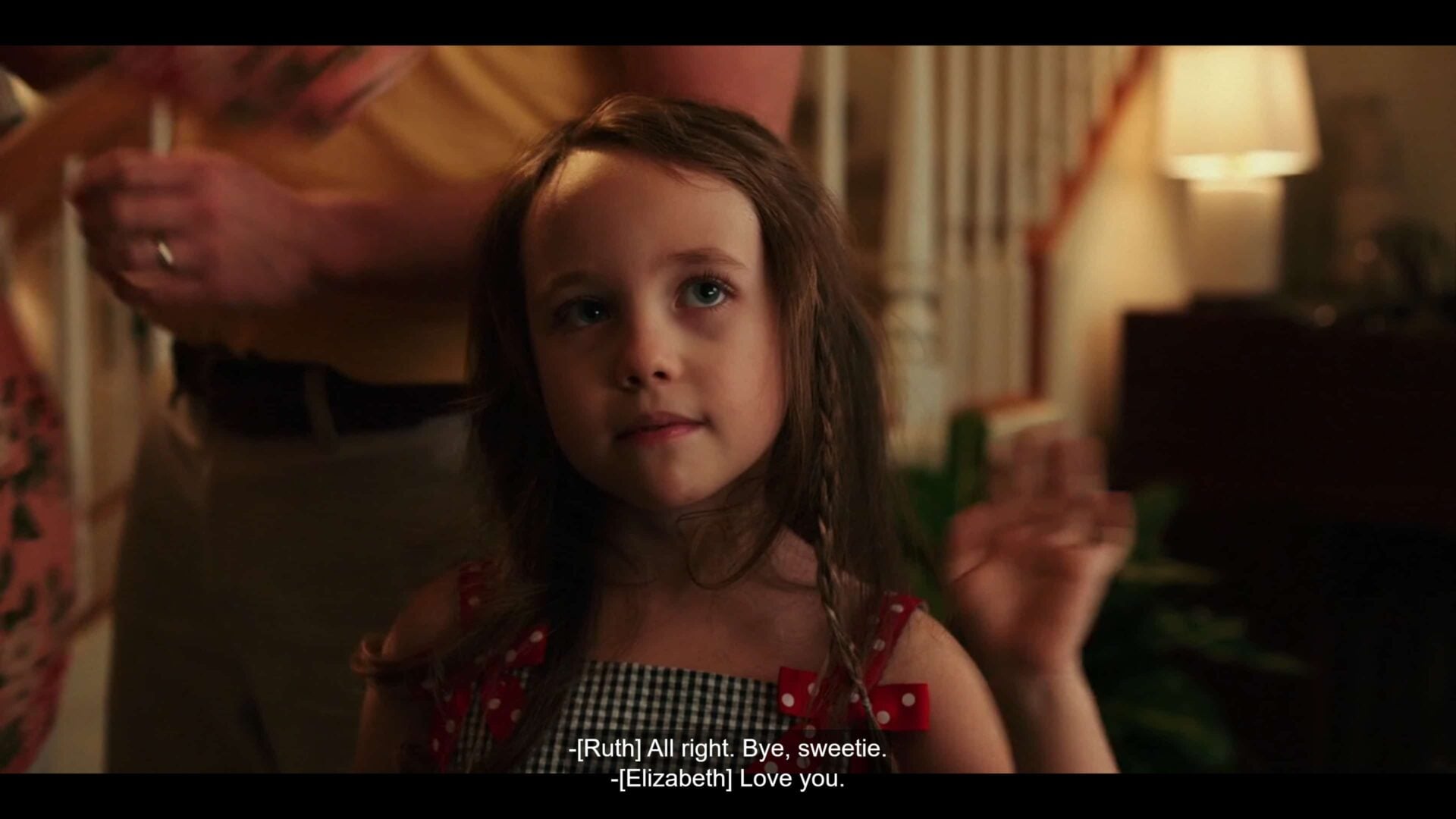 Sara (Vivien Lyra Blair) waving goodbye