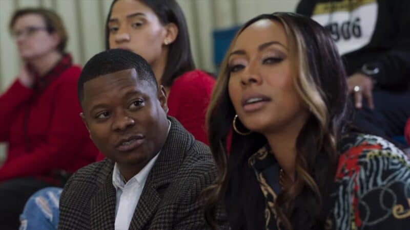 Greg (Jason Mitchell) and Gigi at Ashley's basketball game