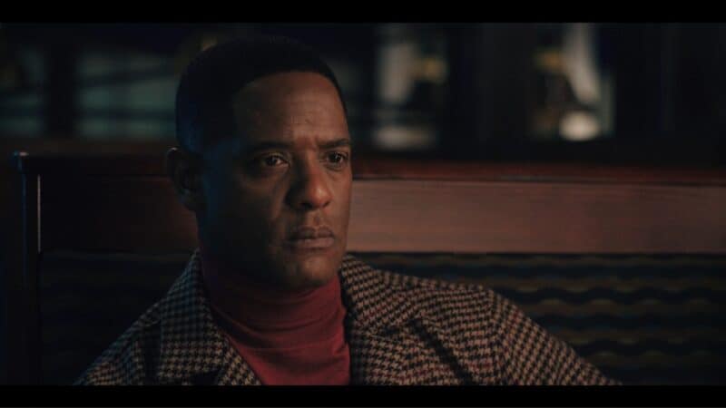 Leon (Blair Underwood) having a meal with Mia