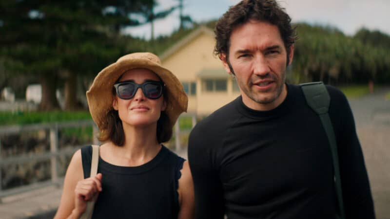 Sofie (Rose Byrne) and Jack (Nash Edgerton) standing next to one another
