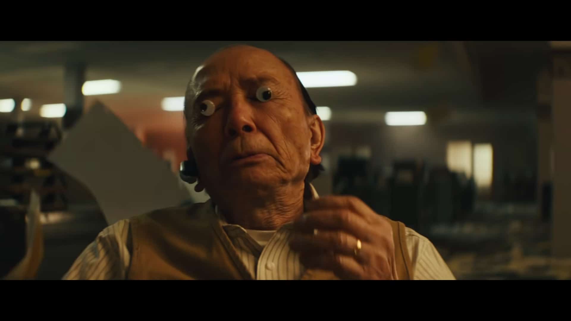 Gong Gong (James Hong) with googly eyes on
