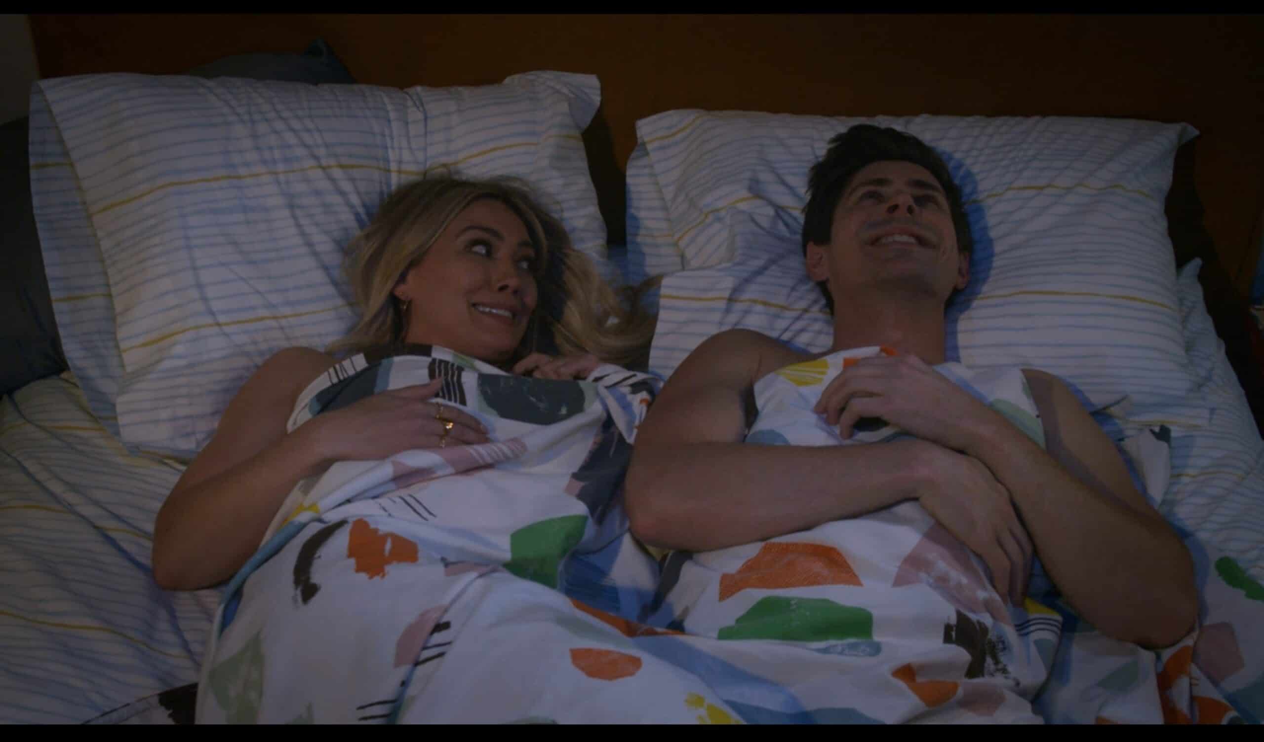 Sophie and Jesse in bed together