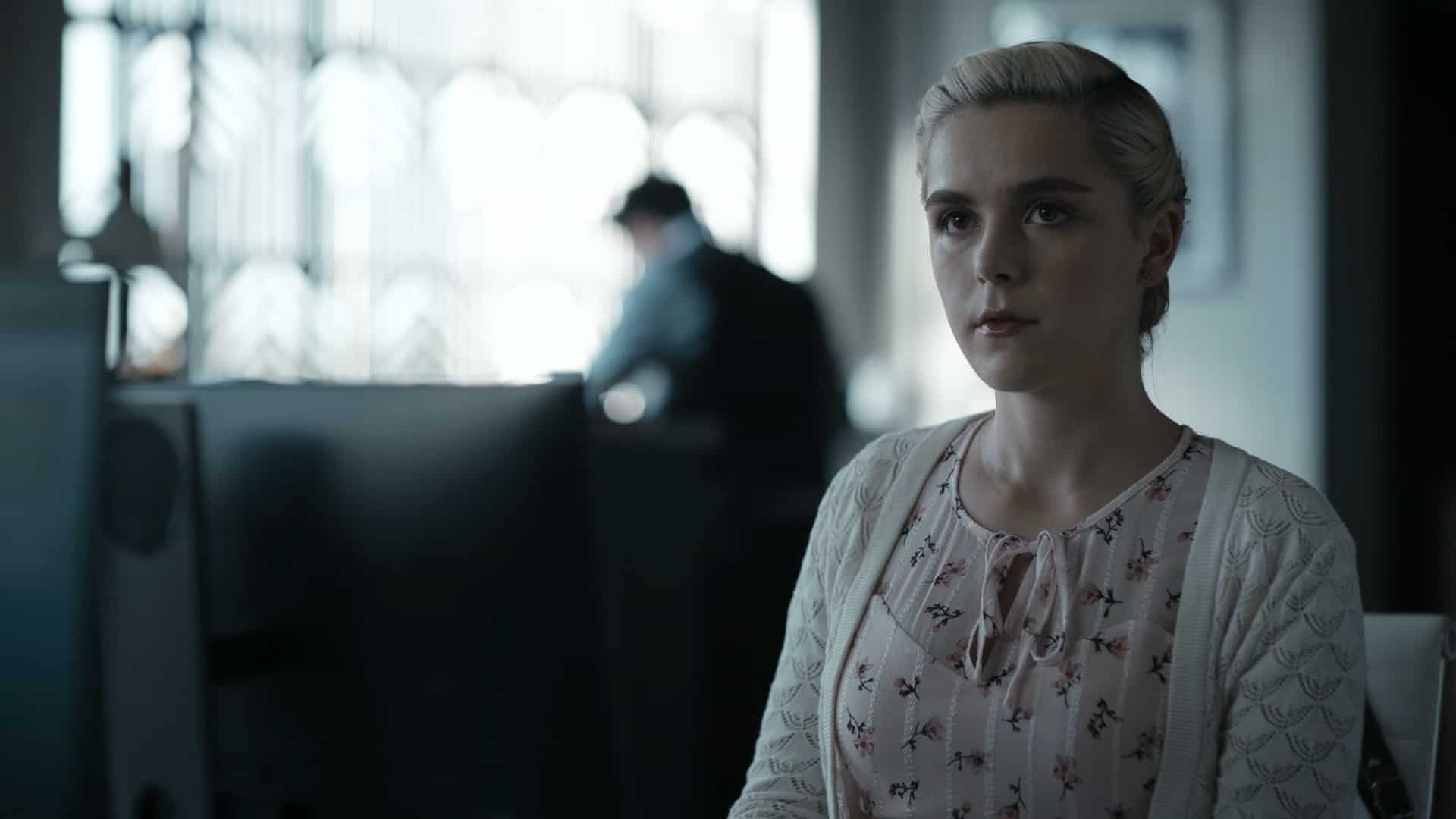 Lou (Kiernan Shipka) in Joyce's office