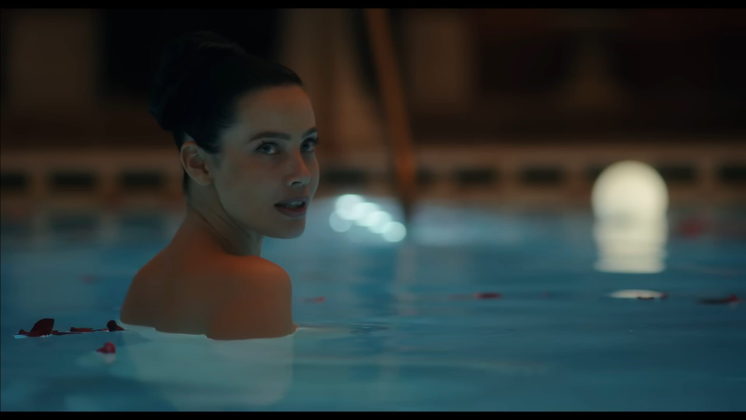 Viktoria (Stephanie Corneliussen) naked at a spa