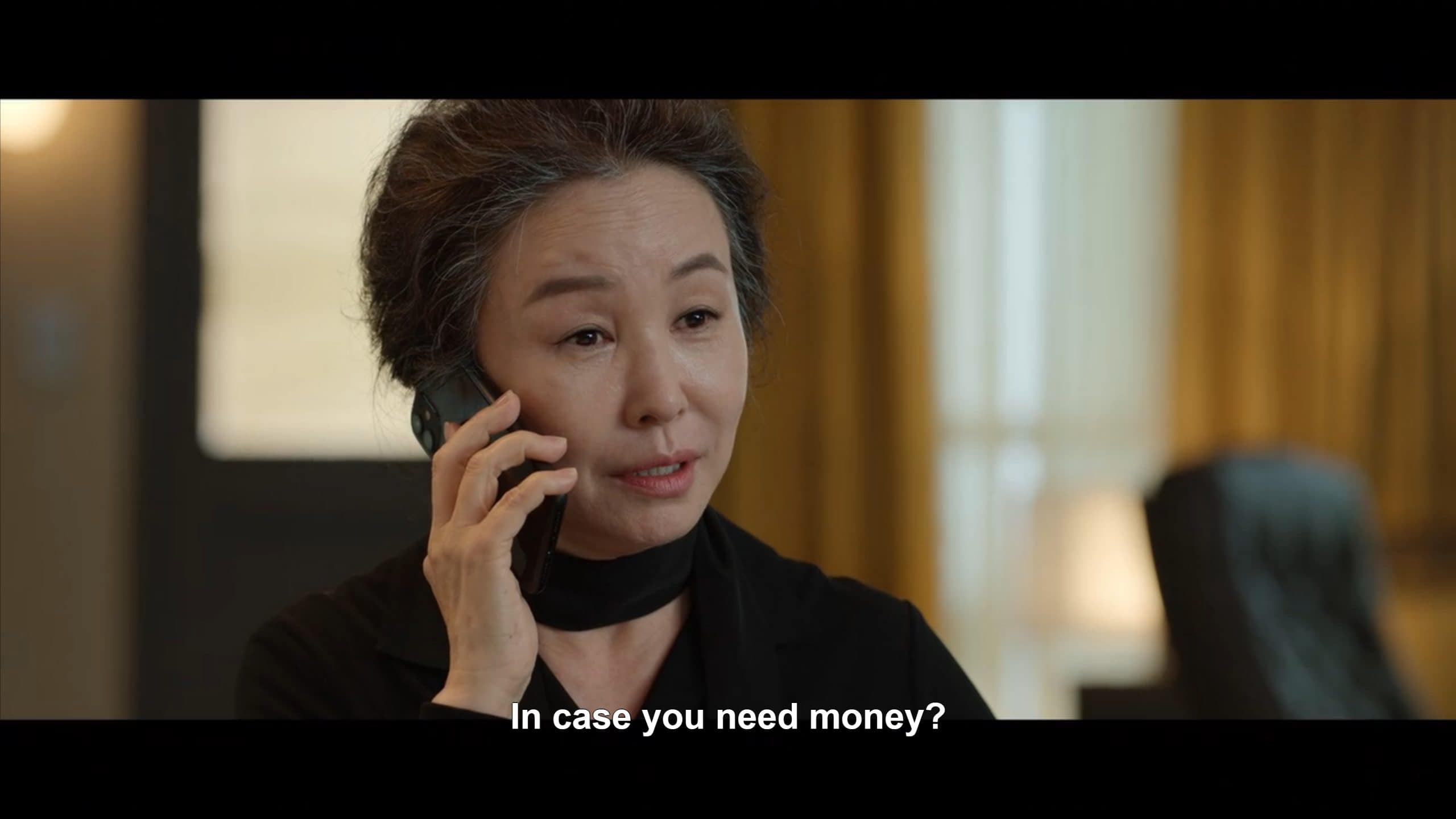 Hae-Seok (Kim Mi-sook) calling to let the ladies know their mom is gone