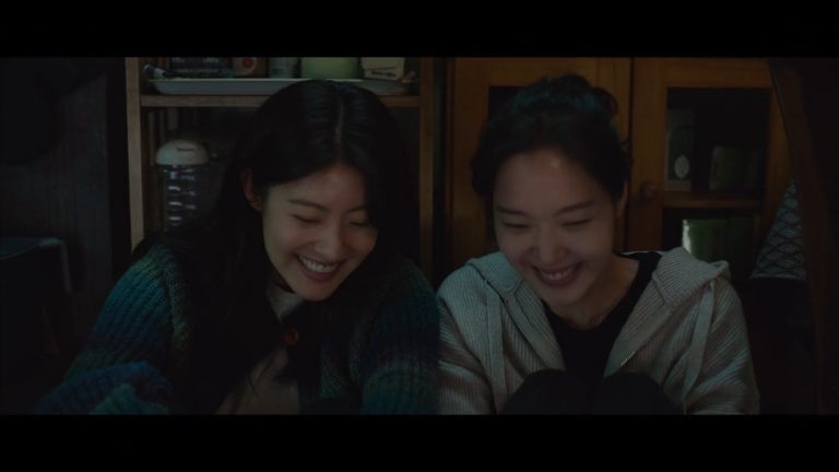 In-Ju (Kim Go-eun) and In-Kyung (Nam Ji-hyun) giddy about surprising In-hye with a birthday cake