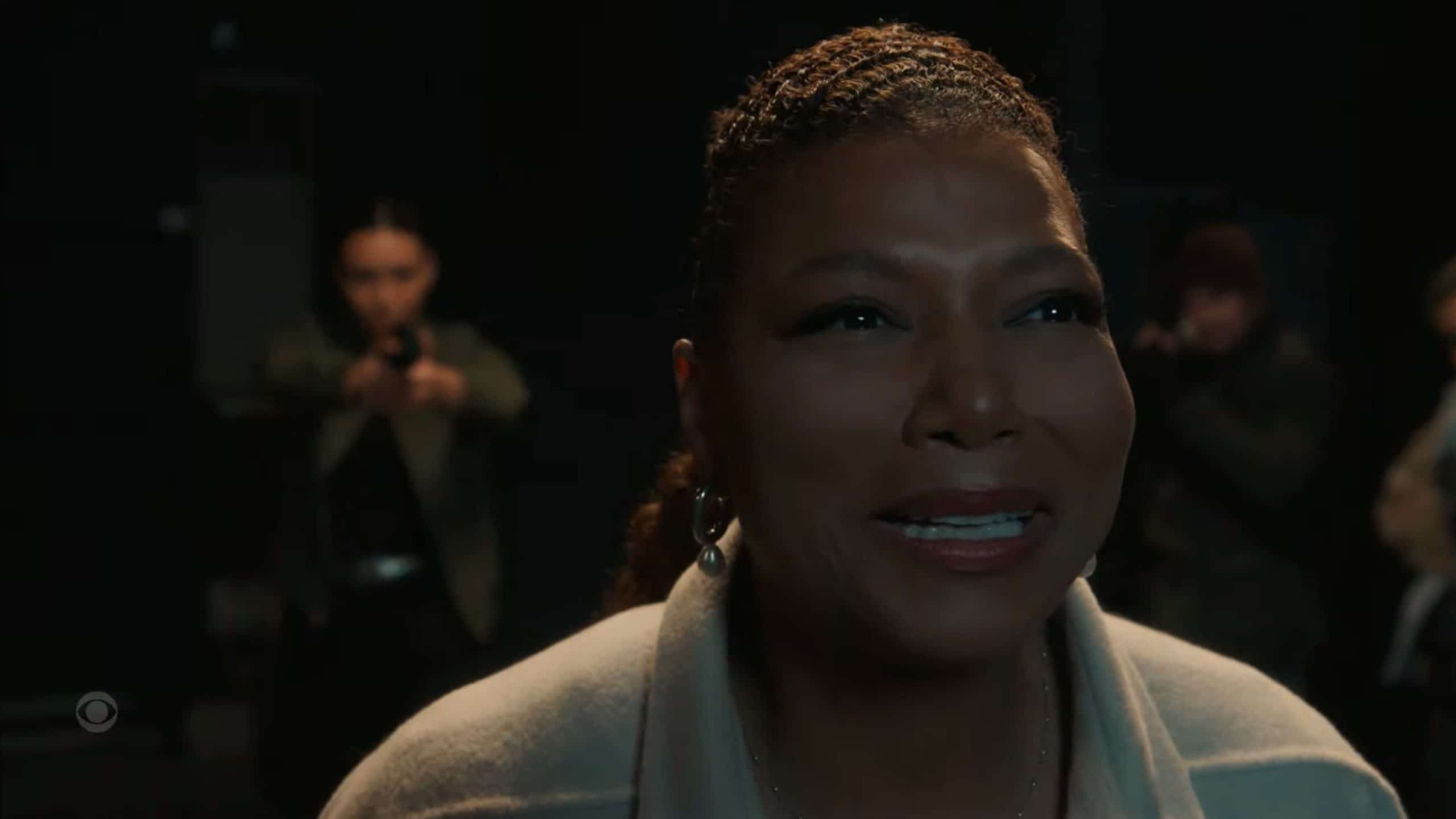 Robyn (Queen Latifah)