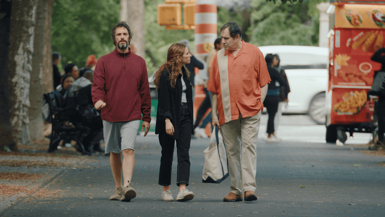 Eddie (Will Jankowitz), Chloe (Ellie Sachs) and Robert (Richard Kind)