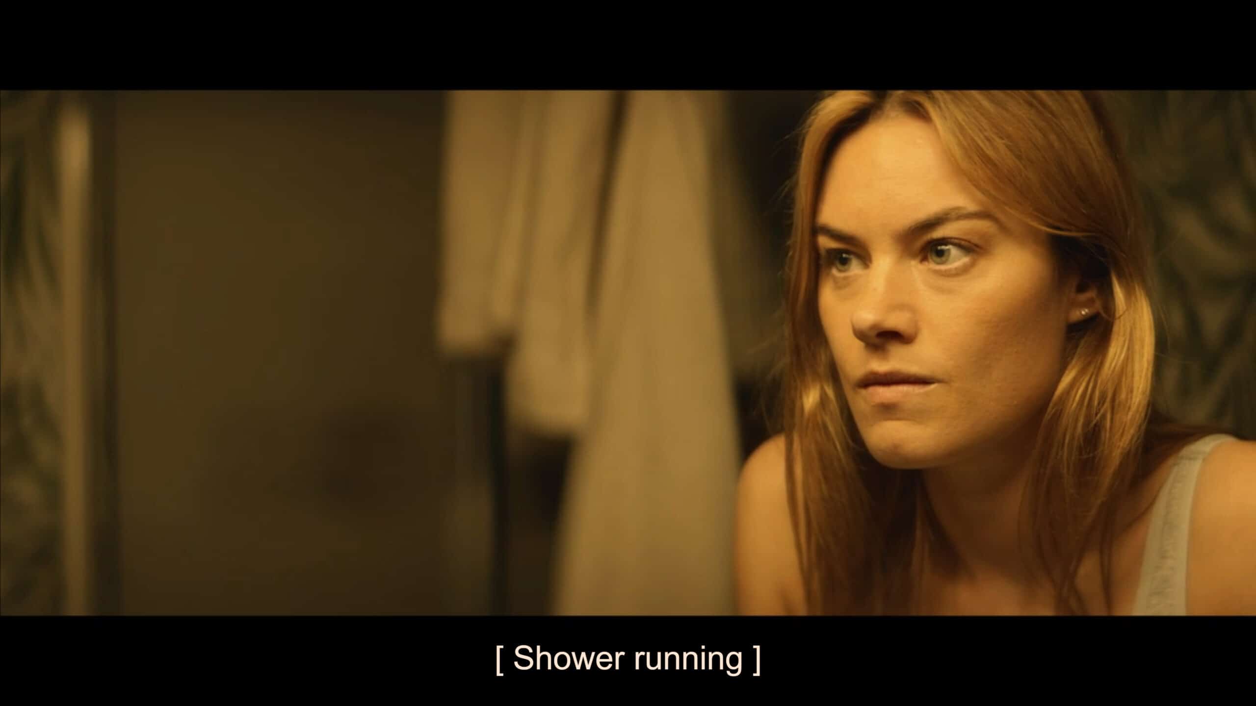 Alice (Camille Rowe)