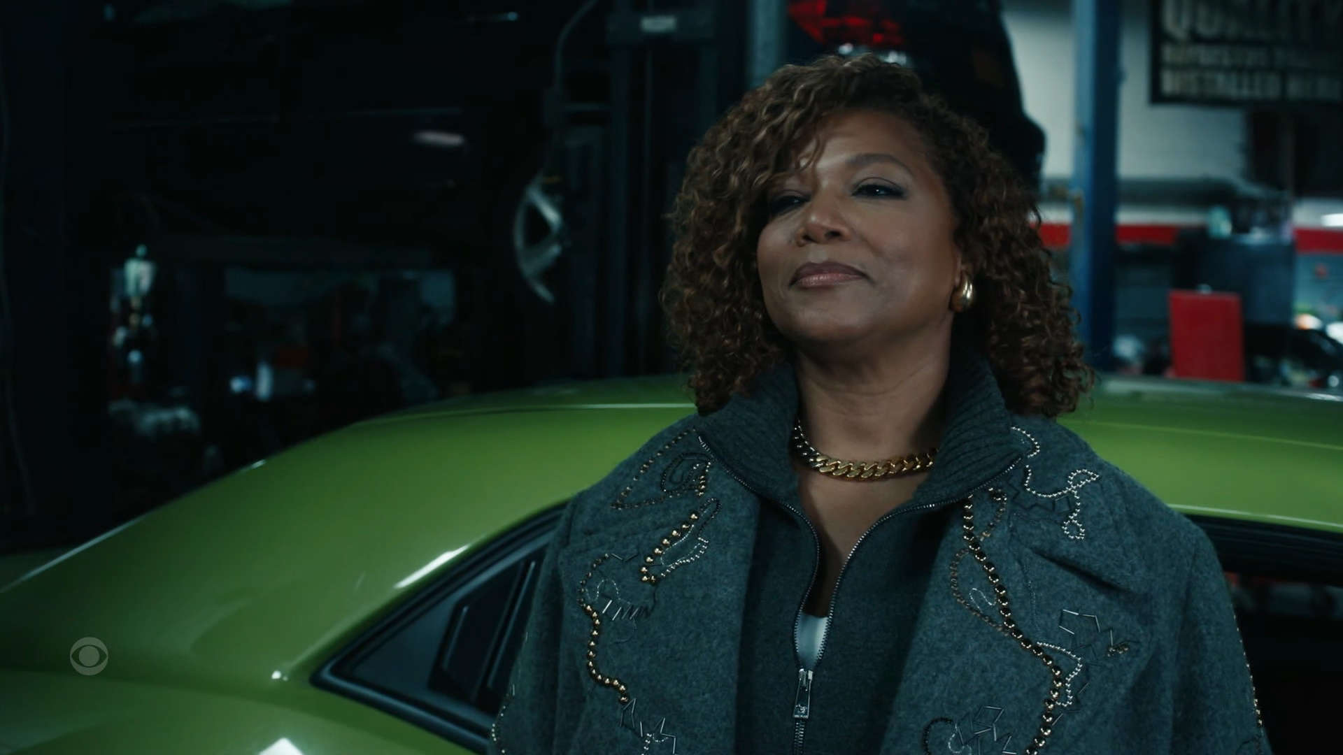 Robyn (Queen Latifah) amused by what Christine did.