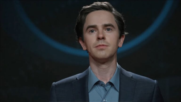 Time Jump Shaun (Freddie Highmore)