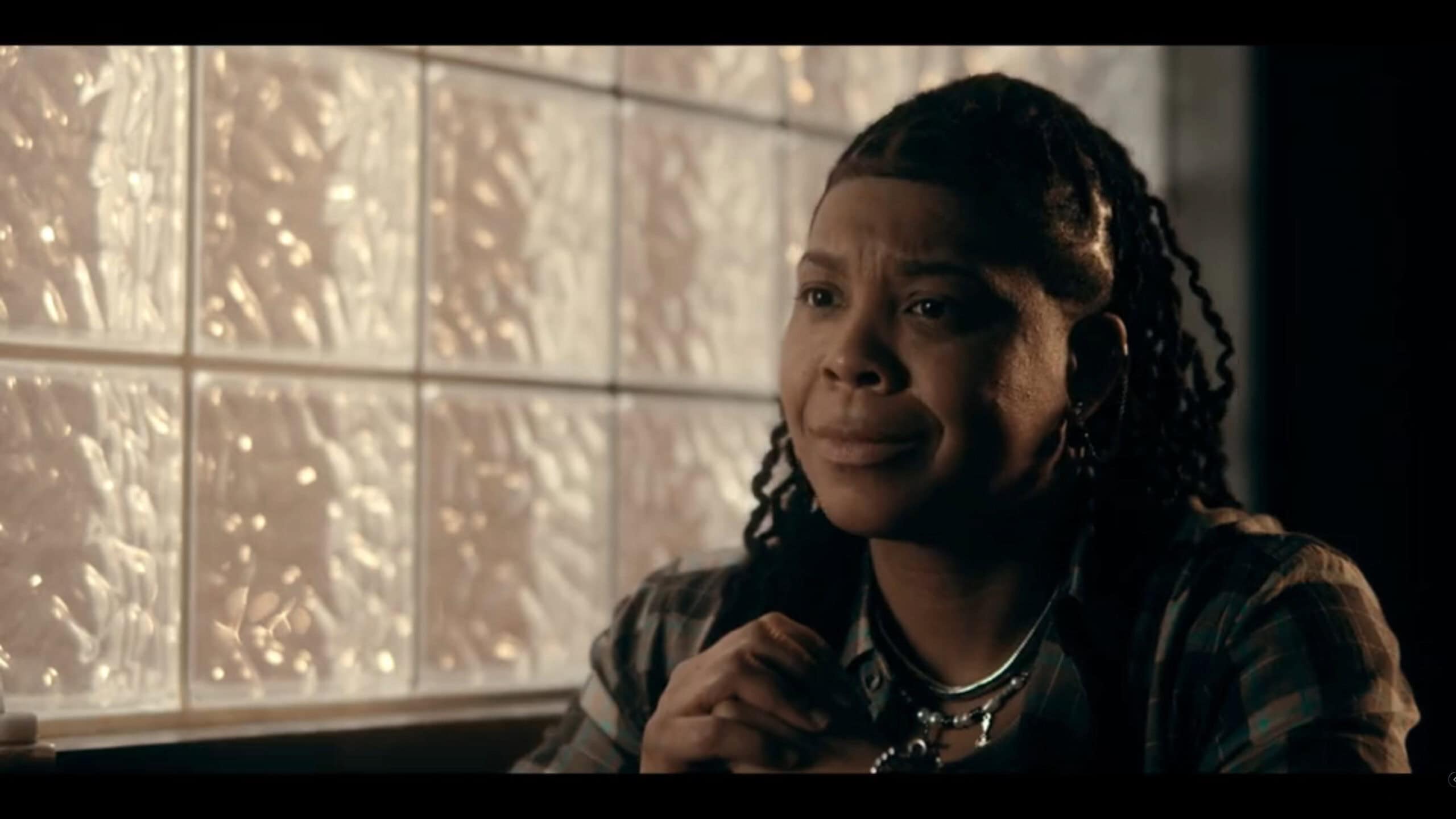 Shawnita (Punkie Johnson) being interviewed by Kiesha - The Chi Season 7 Episode 9