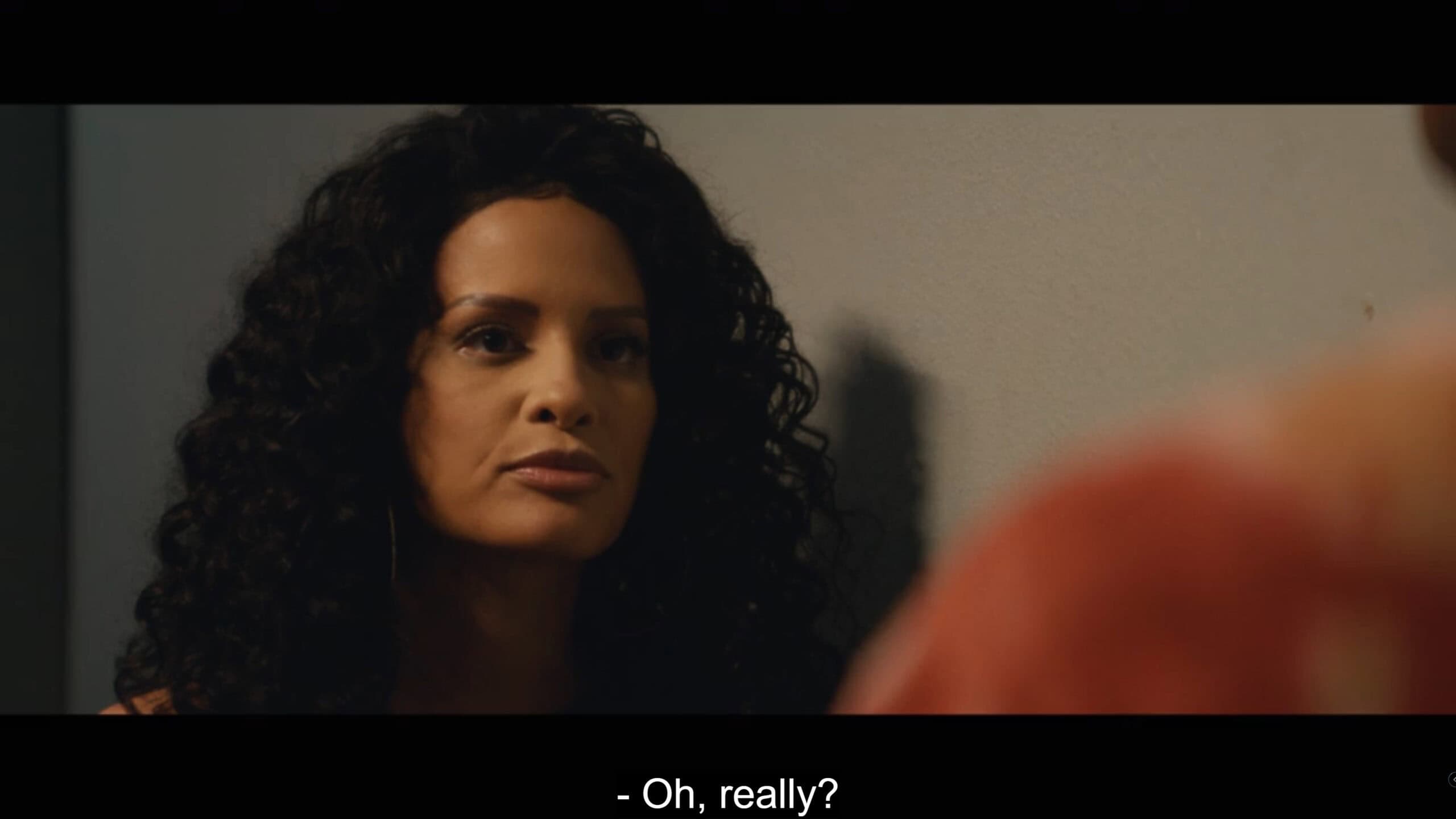 Angel (Rocsi Diaz) talking to Craze – Dutch III International Gangster