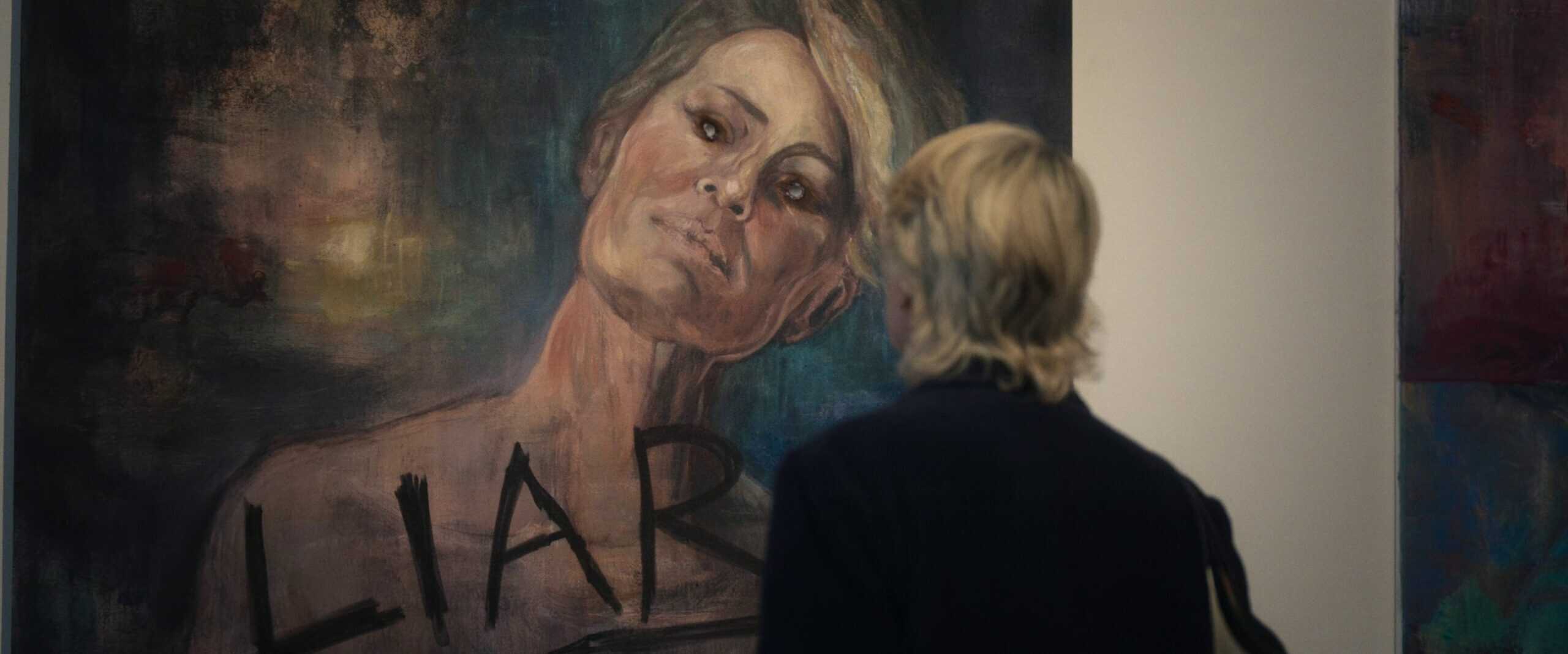 Laura seeing the damage Cherry did - The Girlfriend Season 1 Episode 6