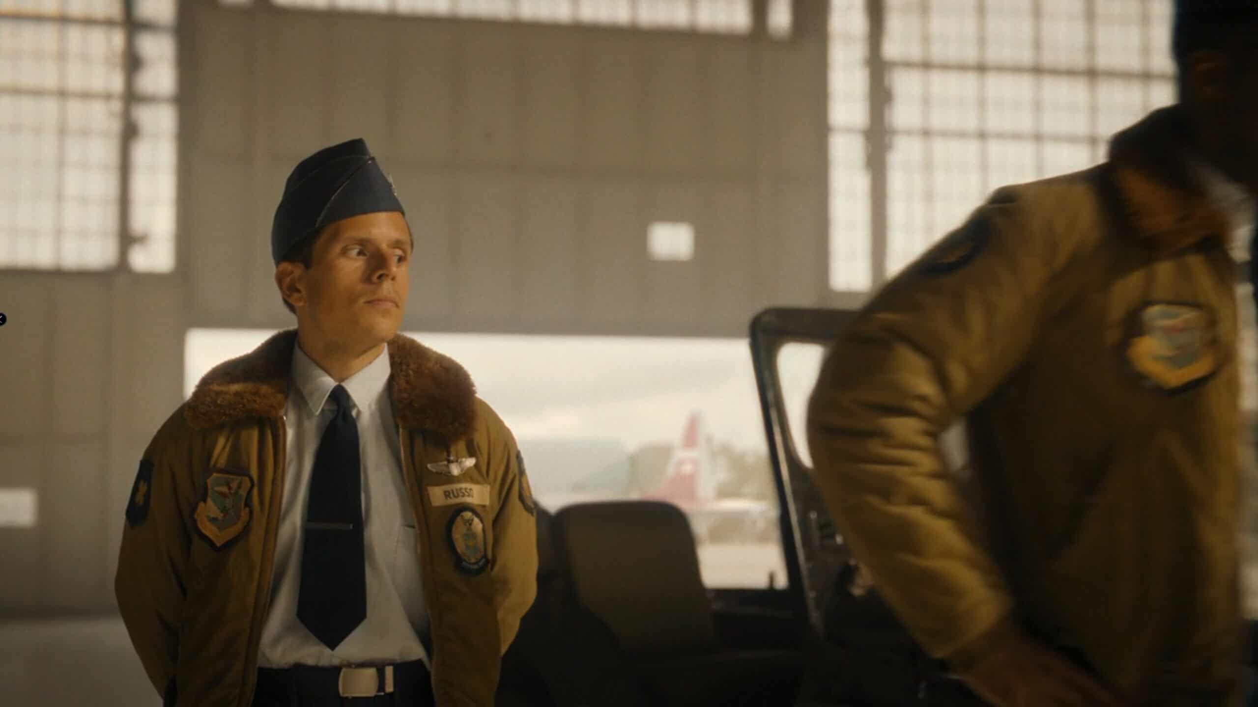 Pauly (Rudy Mancuso) greeting the team - IT Welcome To Derry Season 1 Episode 1