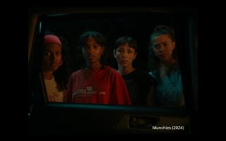 Mack (Yamini Nambimadom), Lennon (Brianne Jackson), Tessa (Caroline Buddendorf), Ronnie (Bianca Rojas) – Munchies