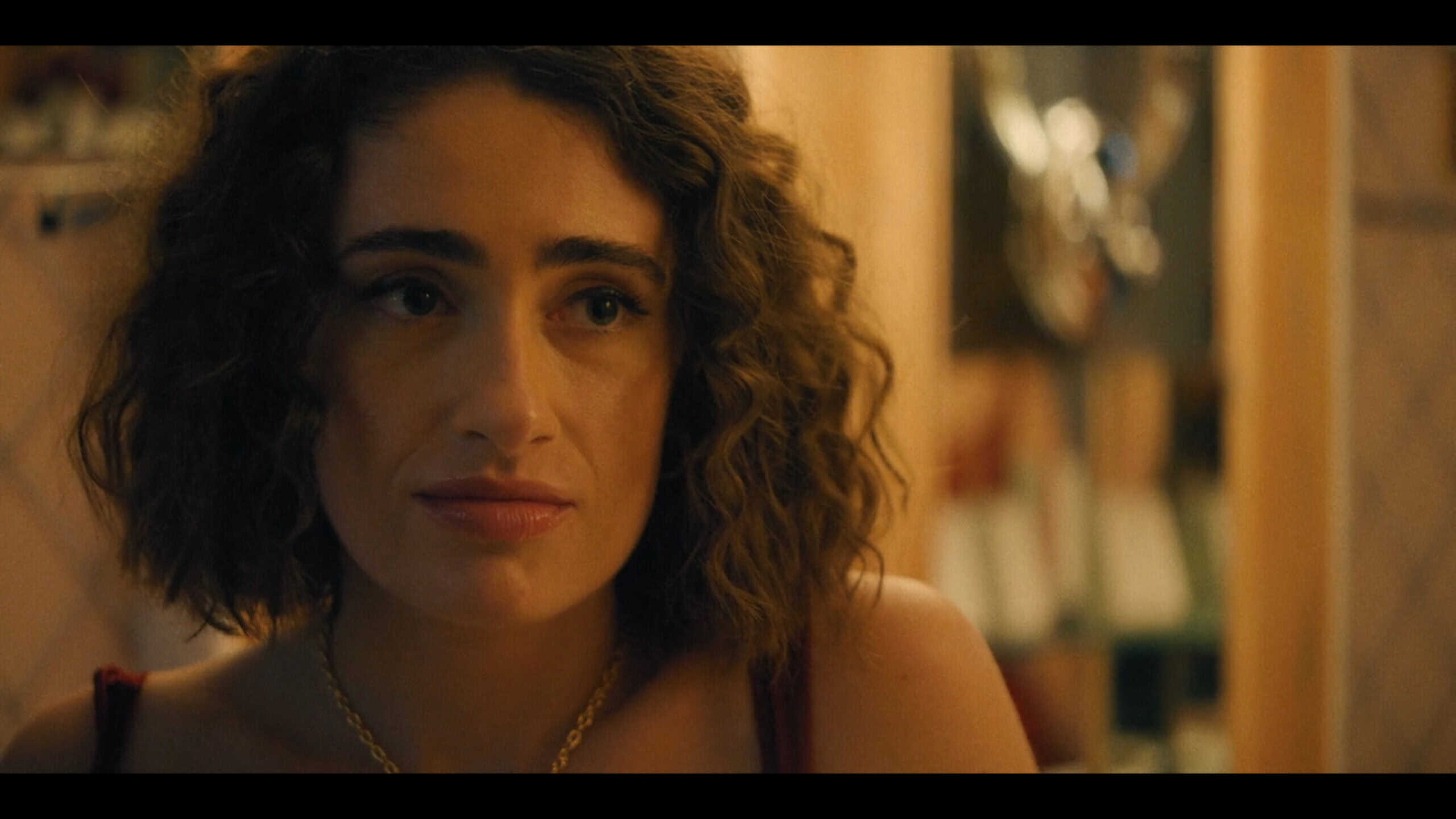 Maia (Rachel Sennott) having a moment with Tallulah (Odessa A'zion) - I Love LA Season 1 Episode 1