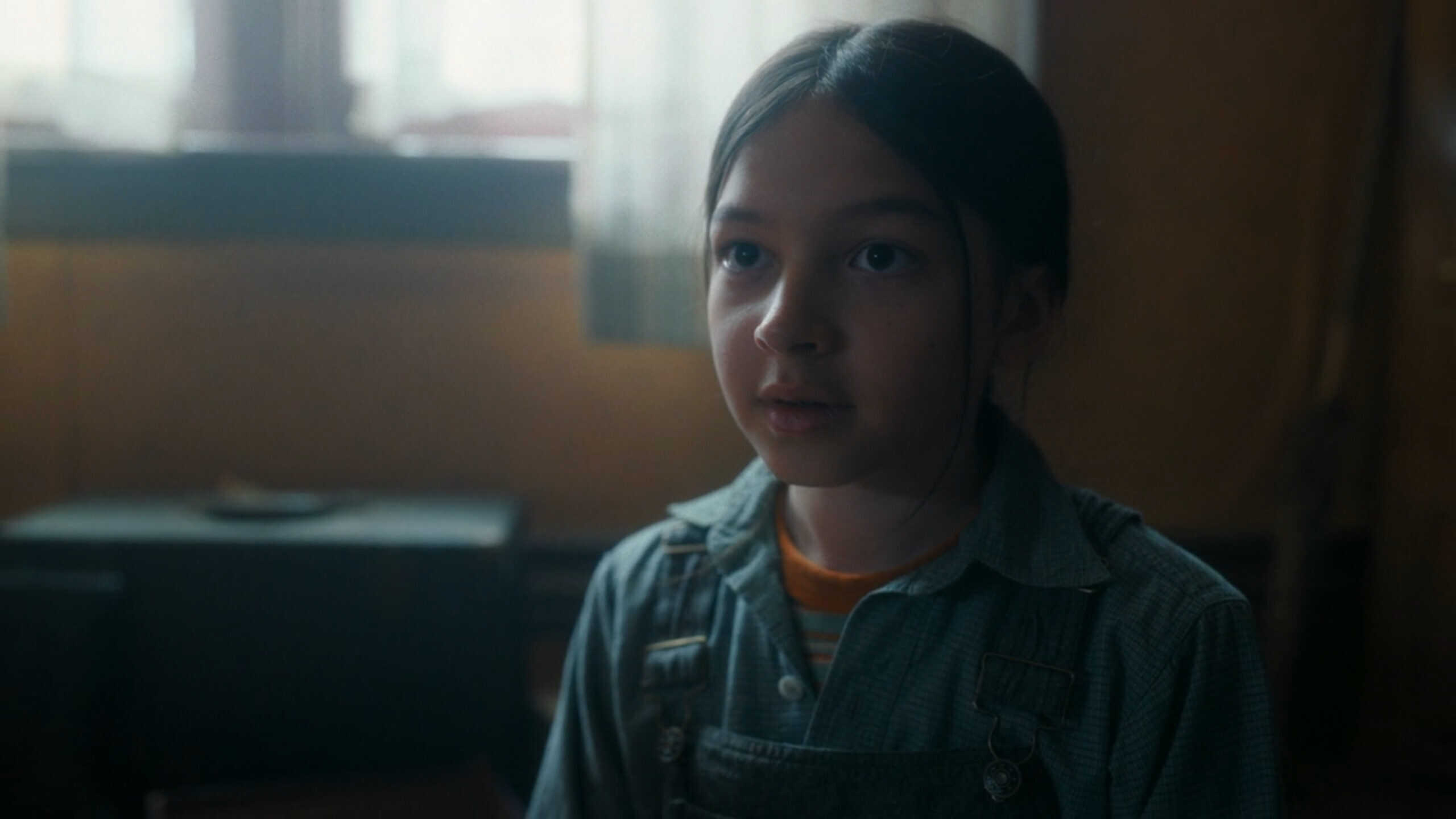 Young Taniel (Tres Garcia) talking to Hallorann - IT – Welcome To Derry Season 1 Episode 4